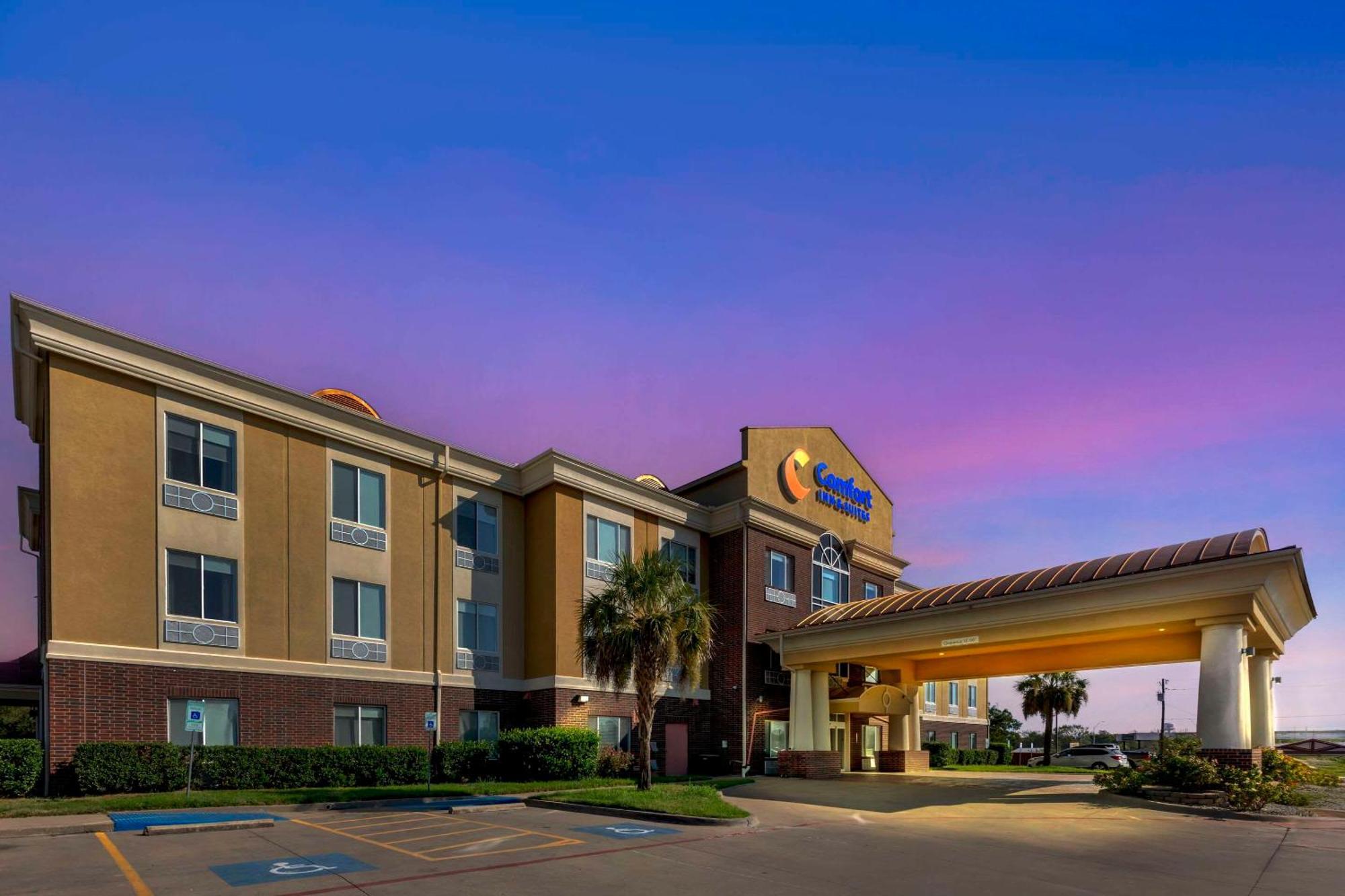 Comfort Inn & Suites Mexia Экстерьер фото